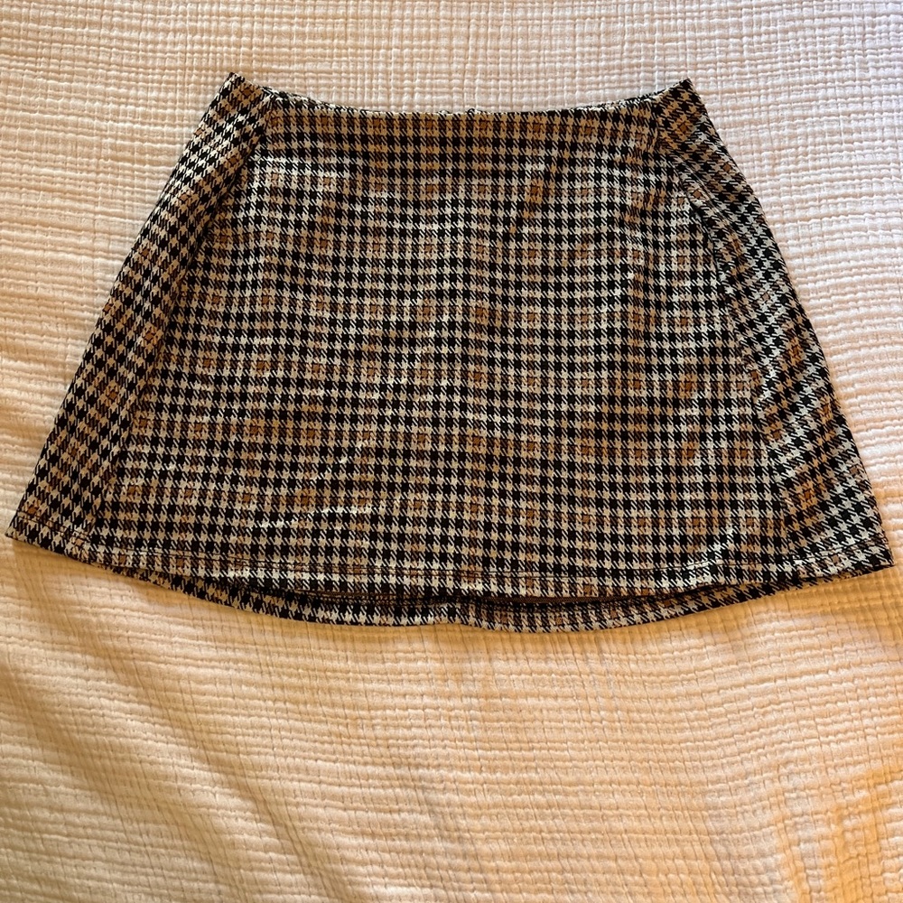 Large, altard state mini skirt